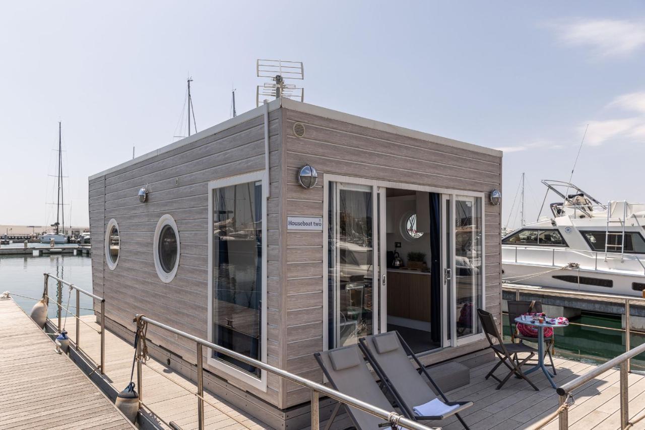 מלון מנפרדוניה Marina Del Gargano Houseboat מראה חיצוני תמונה